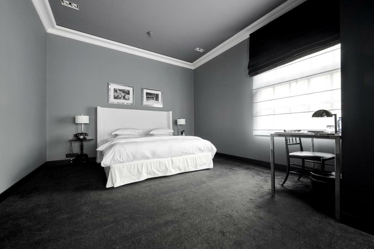 Hotel Odette En Ville Ixelles Bagian luar foto