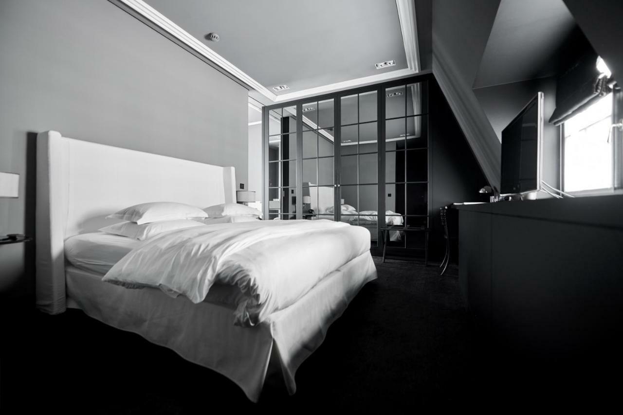 Hotel Odette En Ville Ixelles Bagian luar foto