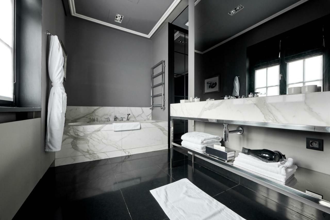 Hotel Odette En Ville Ixelles Bagian luar foto